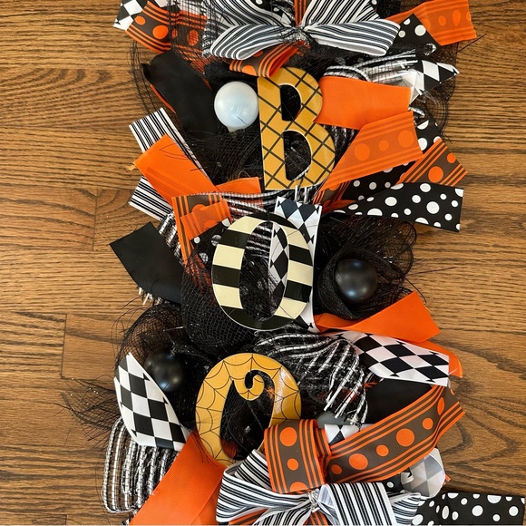 Halloween Swag Wreath for Door or Wall Hanging - Picture 2 of 7